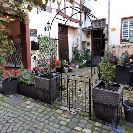 베른카슈텔쿠에스 Kleine Altstadt Oase 아파트 외부 사진