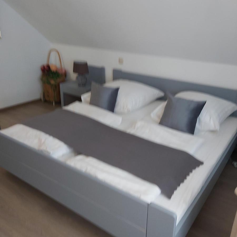 베른카슈텔쿠에스 Kleine Altstadt Oase 아파트 외부 사진