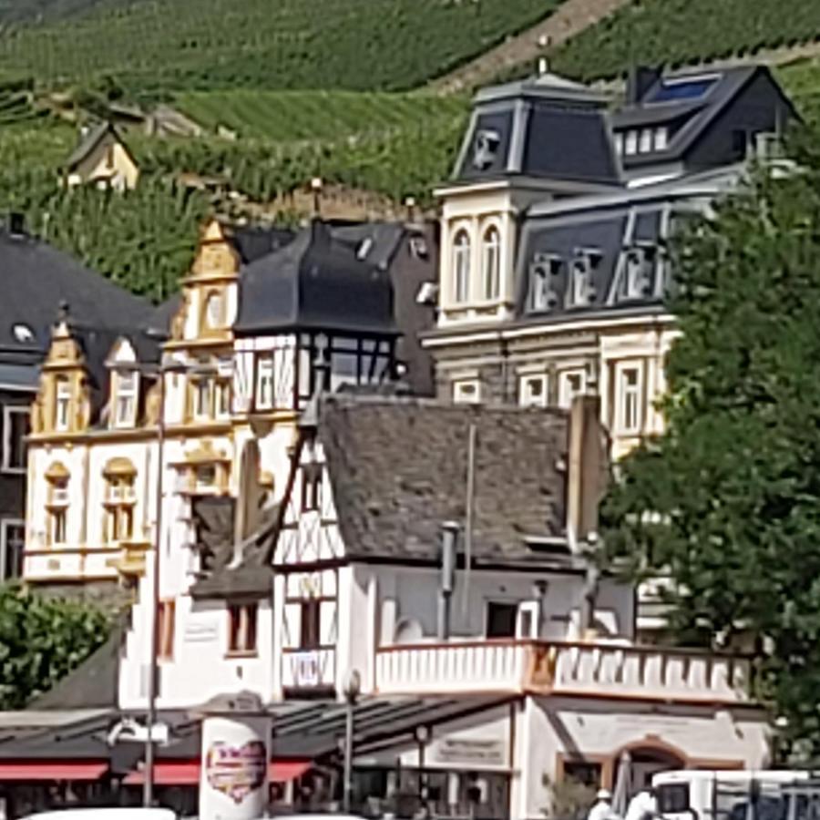 베른카슈텔쿠에스 Kleine Altstadt Oase 아파트 외부 사진