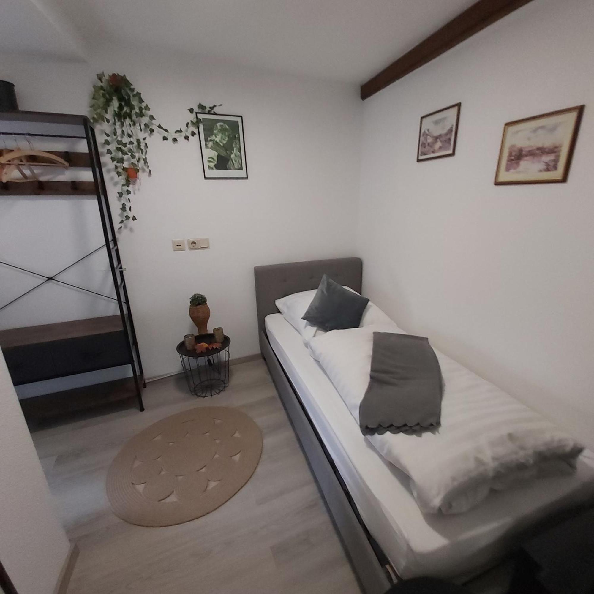 베른카슈텔쿠에스 Kleine Altstadt Oase 아파트 외부 사진
